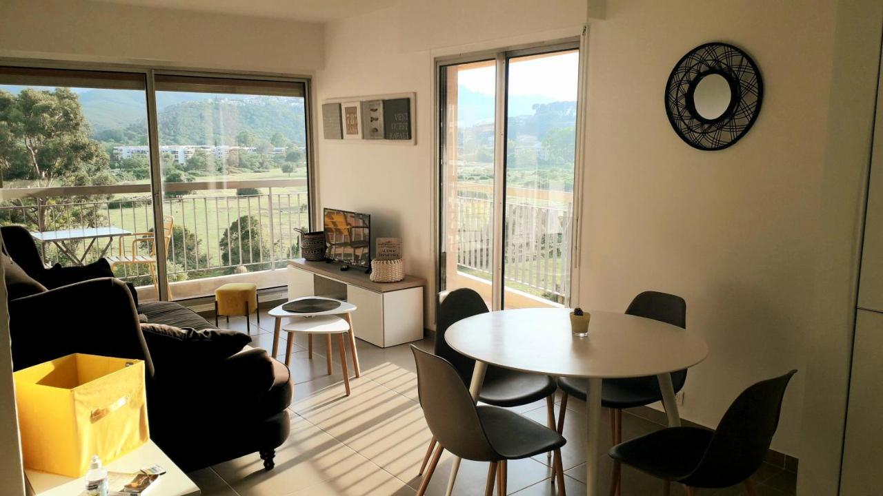 Appartement 2 Pieces Le Gorecki - Residence Du Riou De L'Argentiere A Mandelieu La Napoule, Avec Piscine, Parking Et A Proximite De Tout! Exterior foto
